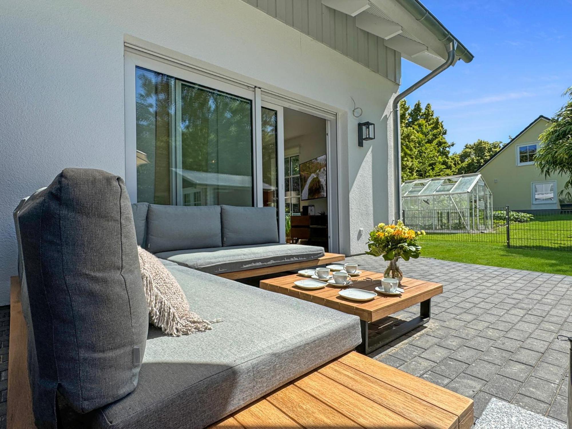Cblue: Seeblick, Kamin, Wallbox, Natur Bentwisch Exterior photo